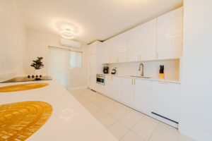 1 Bedroom King Suite