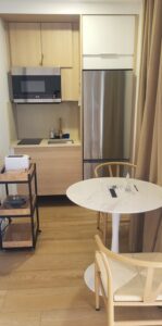 Deluxe Queen Pool View